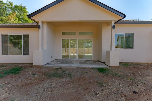 9017 Phoenix Ave, Fair Oaks, CA 95628