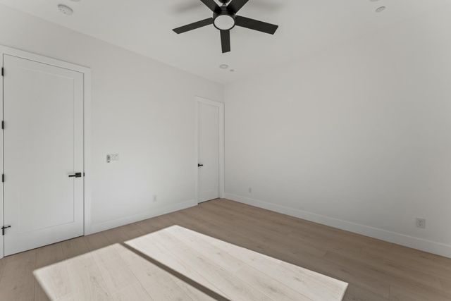 9017 Phoenix Ave, Fair Oaks, CA 95628