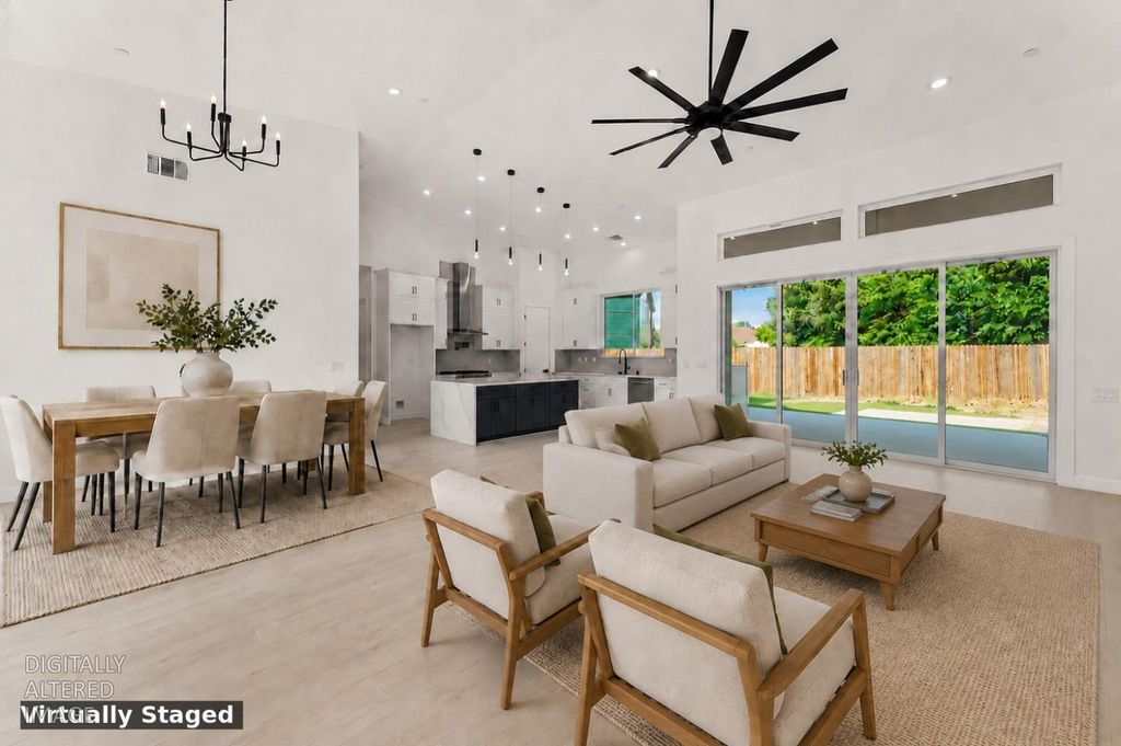 9017 Phoenix Ave, Fair Oaks, CA 95628