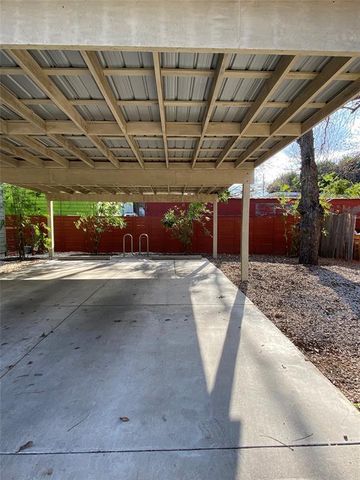 604 Allen ST 104, Austin, TX 78702