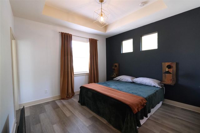 604 Allen ST 104, Austin, TX 78702