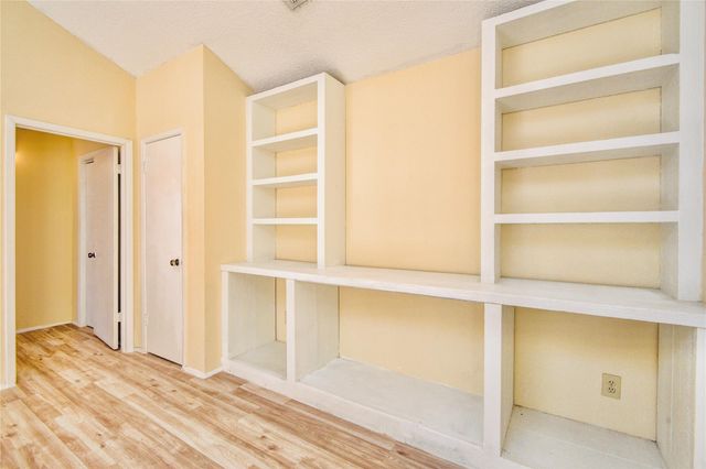 6103 Ludington Drive 4-941, Houston, TX 77035