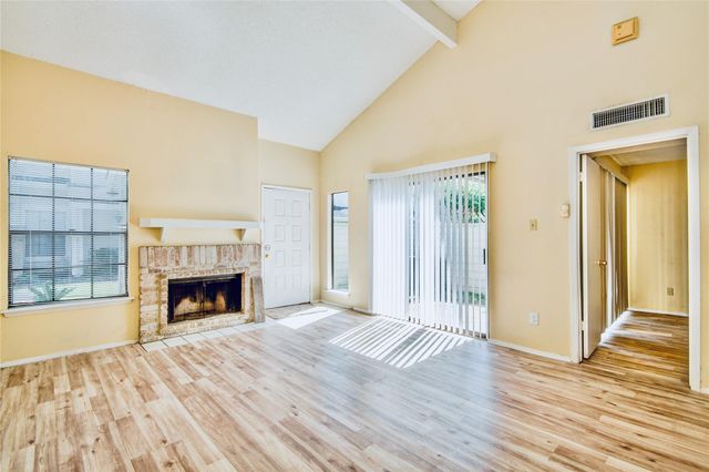 6103 Ludington Drive 4-941, Houston, TX 77035