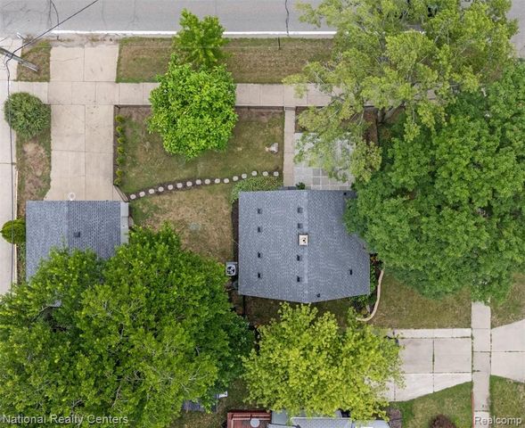 2616 Kenmore Road, Berkley, MI 48072