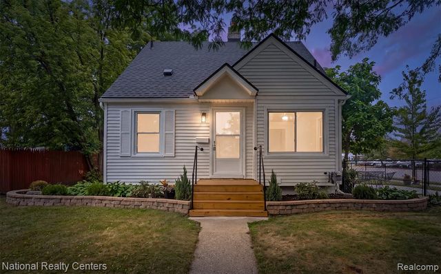 2616 Kenmore Road, Berkley, MI 48072