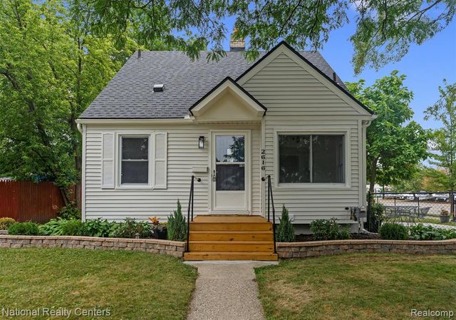 2616 Kenmore Road, Berkley, MI 48072