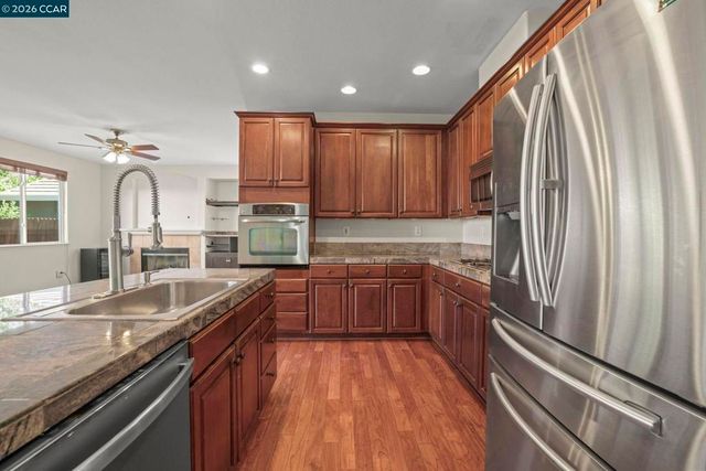 1821 Kern Mountain Way, Antioch, CA 94531