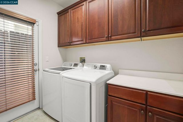 1821 Kern Mountain Way, Antioch, CA 94531