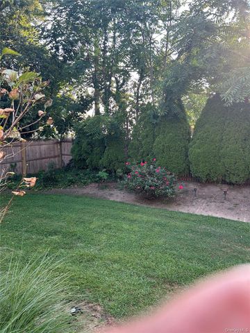 22 Salisbury Drive S, East Northport, NY 11731