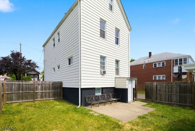 15 Prospect St, Clifton City, NJ 07011