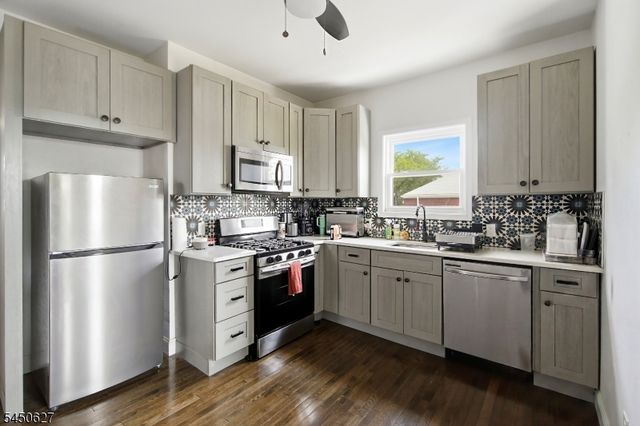 15 Prospect St, Clifton City, NJ 07011