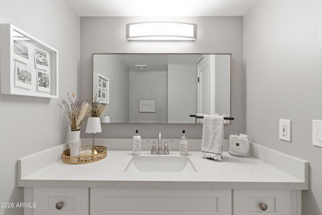 5135 N GRANITE REEF Road, Scottsdale, AZ 85250