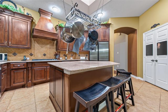 25714 Bridle Falls, Magnolia, TX 77355
