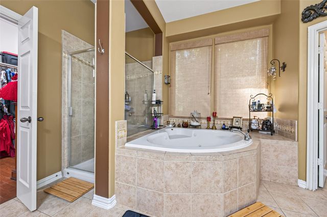 25714 Bridle Falls, Magnolia, TX 77355