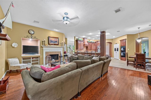 25714 Bridle Falls, Magnolia, TX 77355
