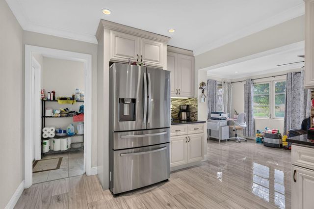 4716 NW 49TH Place, Tamarac, FL 33319