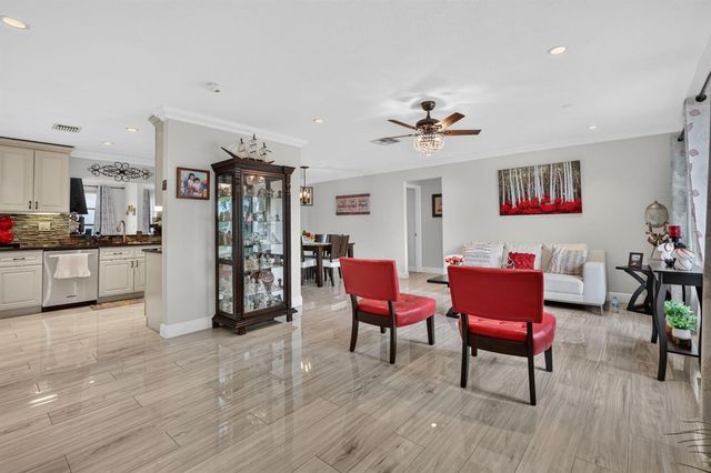 4716 NW 49TH Place, Tamarac, FL 33319