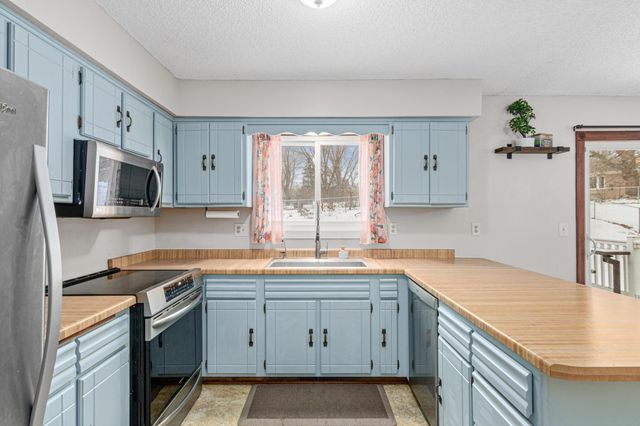 12931 Portland Avenue, Burnsville, MN 55337