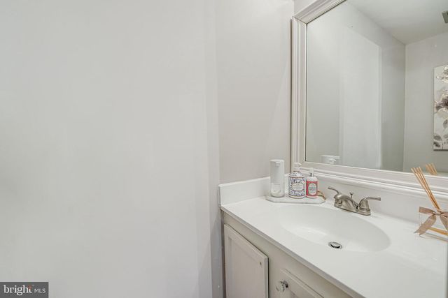 11580 HILL MEADE LN, Woodbridge, VA 22192
