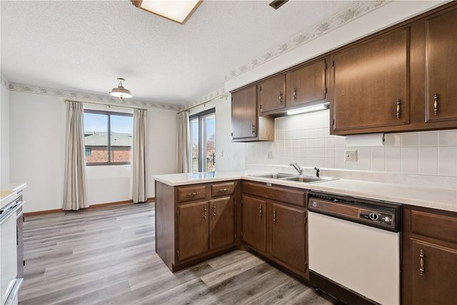 4526 Maureen Drive SE 96, Cedar Rapids, IA 52403