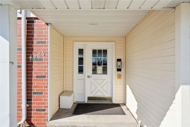 4526 Maureen Drive SE 96, Cedar Rapids, IA 52403