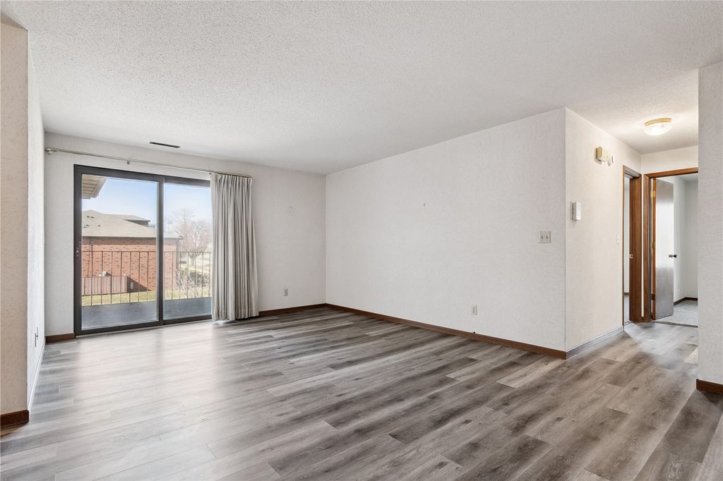 4526 Maureen Drive SE 96, Cedar Rapids, IA 52403