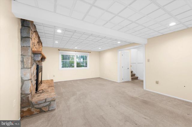 215 HANCOCK RD, North Wales, PA 19454
