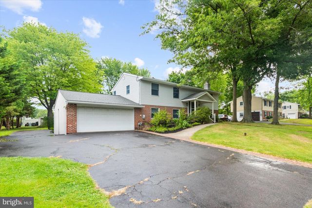 215 HANCOCK RD, North Wales, PA 19454