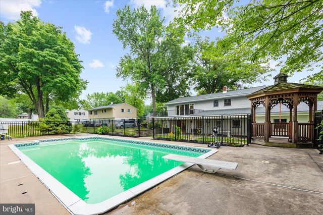 215 HANCOCK RD, North Wales, PA 19454
