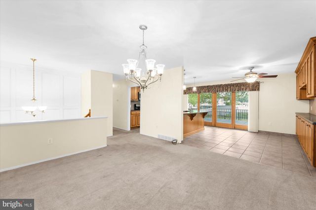 215 HANCOCK RD, North Wales, PA 19454