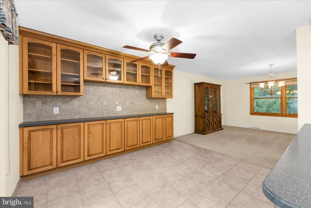 215 HANCOCK RD, North Wales, PA 19454