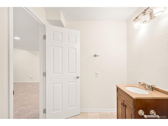 10063 Heywood St, Littleton, CO 80130