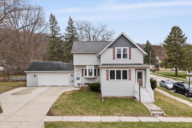 324 Park STREET, Plymouth, WI 53073