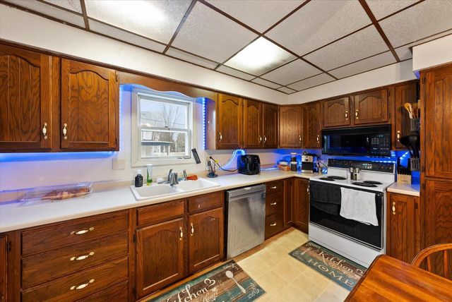 324 Park STREET, Plymouth, WI 53073
