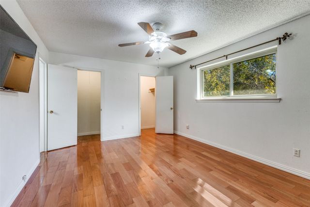 2271 Homeway Circle, Dallas, TX 75228