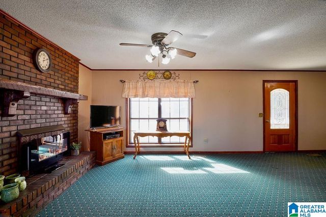 391 COUNTY ROAD 44, Jemison, AL 35085