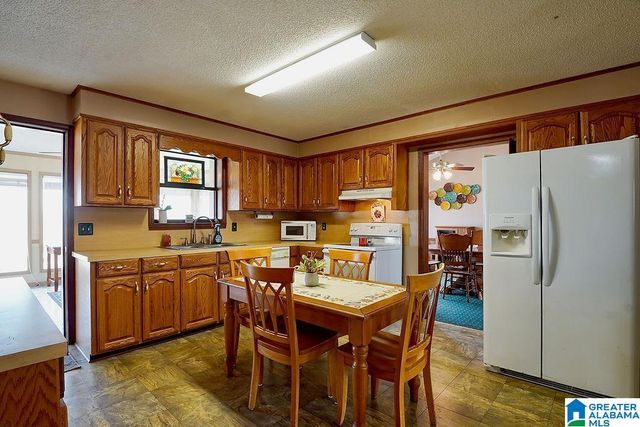 391 COUNTY ROAD 44, Jemison, AL 35085