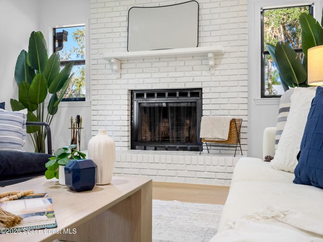 982 Pebble Avenue NE, Palm Bay, FL 32907