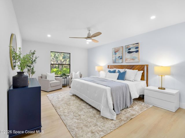 982 Pebble Avenue NE, Palm Bay, FL 32907