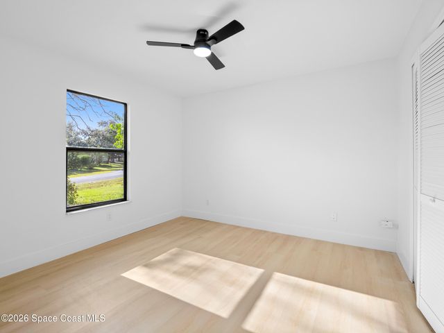 982 Pebble Avenue NE, Palm Bay, FL 32907