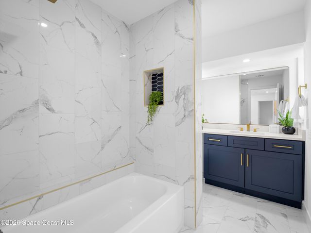 982 Pebble Avenue NE, Palm Bay, FL 32907