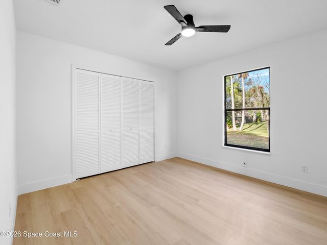 982 Pebble Avenue NE, Palm Bay, FL 32907