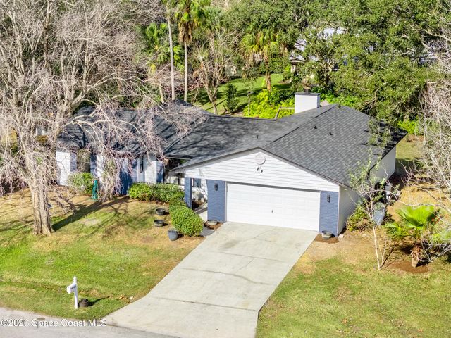 982 Pebble Avenue NE, Palm Bay, FL 32907