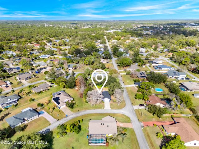 982 Pebble Avenue NE, Palm Bay, FL 32907