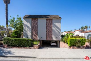 1434 Berkeley Street, Santa Monica, CA 90404