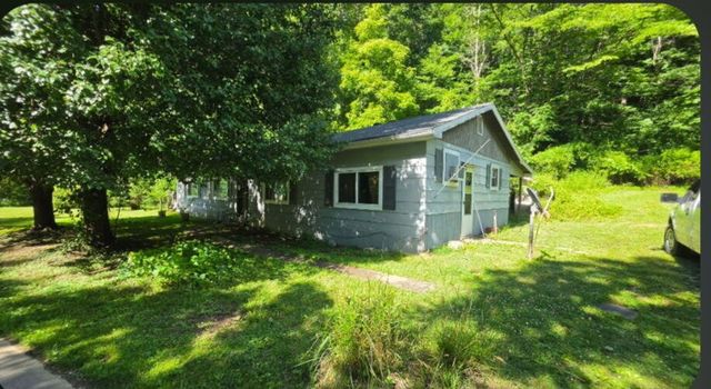 582 Clifton Road, Frenchburg, KY 40322