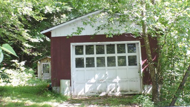 582 Clifton Road, Frenchburg, KY 40322