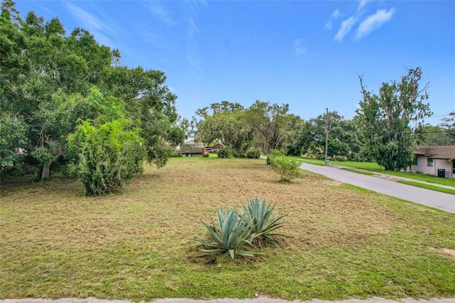 914 HARRELL AVENUE, Frostproof, FL 33843