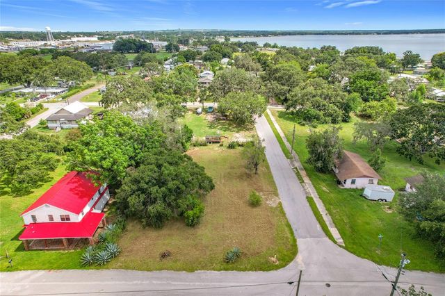 914 HARRELL AVENUE, Frostproof, FL 33843
