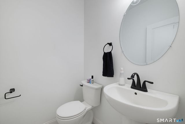 11 Red Rock Lane, Manchester, CT 06042